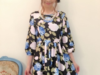 フェリエワンピJAPONローズ柄80％OFF★在庫ブルー38size1点のみになりました！