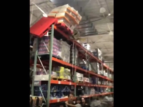 【熊本地震】コストコにいた客が商品の下敷きに！　倉庫型レイアウトのリスクとは！？　海外の反応。