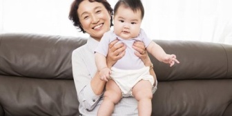 嫁にお前の母親に言われたことが気にくわないとか、犬アレルギー出るとか言われ両親に孫見せたのまだ1回だけ。もう疲れた…