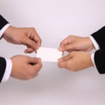 自分の名刺に「元××」と書いてしまう残念な人