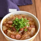 新玉ねぎとウインナーのおかか炒め丼