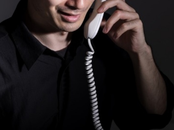 家族団欒中パッパ「テメェ未達なら殺すぞォゴラァ！」 ワイ＆マッマ＆妹（ビクッ）電話越しの部下らしき人「はい…申し訳ございません…」