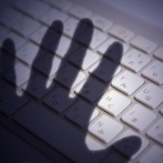 ドイツ議会にサイバー攻撃 修復不能か