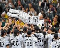 【神機一転】新井良太　ひっそり去るつもりが最高の引退試合に