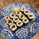 【かんぴょうの話】お寿司の巻き物の「かんぴょう巻き」、皆さんはお好きでしょうか？私には、少し甘いおやつのような存在で、祖母の好物だったことを思い出す食べ物です。