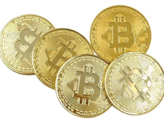悲報】著名ビットコイン投資家、急落で４５億円失い愛車のランボルギーニ車内で…