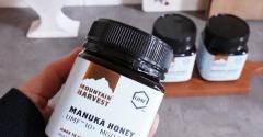 日本初上陸。クラフト製法の本物マヌカハニーを試してみた［PR］