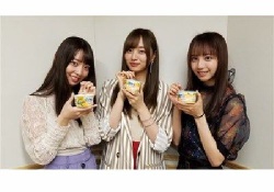 【セクシー】佐藤楓、黒の透け透け衣装で色っぽい件ｗｗｗ【乃木坂46】