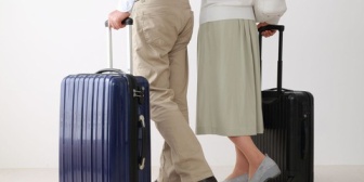 社長がヨーロッパへ1週間の社員旅行を企画したが、飲み会すらいい顔をしない旦那が許してくれるわけがない。課長の私が行かないわけにはいかないよなぁ