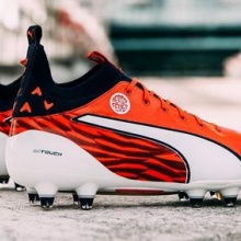 プーマ　エボタッチ　サッカースパイク　カズ着用 キングカズ (三浦知良) が履いているエヴォタッチJは