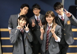 舞台で見たかったな・・・生田絵梨花のブレザー姿・・・・・