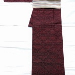 ぶどうの木の小りす