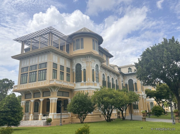 【バンクンプロム宮殿　Bang Khun Phrom Palace】　at　ラマ8世橋近く　～土日限定！タイ中央銀行の敷地内にある歴史ある宮殿無料ツアー！～