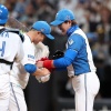 日本ハム・鍵谷　プロ12年目に終止符…2人打者を無安打に抑えた　新庄監督は花束贈呈