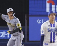 【朗報】森下翔太ｷﾀ━━(ﾟ∀ﾟ)━━!!勝ち越し2ラン！2死からの3連打で大逆転！！