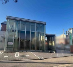 『北國銀行』の『犀川中央支店（支店内支店：増泉支店）』と『北安江支店』が移転するらしい。移転先は『本店営業部』内。