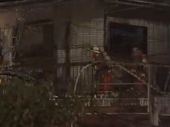 「バイクにガソリンを入れようとしたらストーブに引火した」板橋区で火事、逃げ遅れた男女2人が死亡