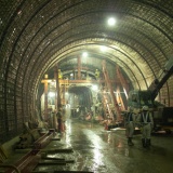 新幹線とか高速道路とかのインフラ整備にロマン感じてワクワクするんだが