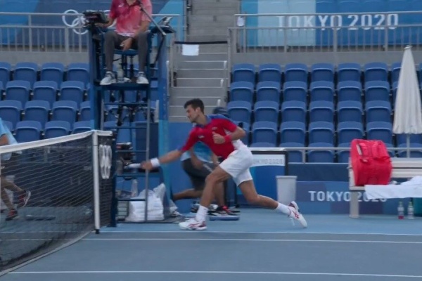 スマッシュ速報 ラケット破壊