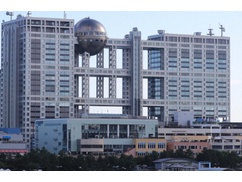【フジテレビ大混乱】撮影現場「全部佐藤二朗さんのせいにしたから、誰もドラマに出てくれない」
