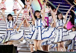【驚愕】ライブでは「太ももパラダイス」という楽園が存在するらしい･･･【乃木坂46】