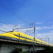 3連休　EF66配給の後はドクターイエロー