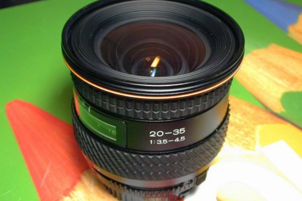 ☆るなパパのカメラ日誌 - Tokina AF20-35mmF3.5-4.5