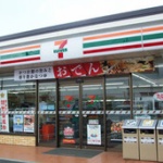 コンビニ店長「このままではわたしが24時間営業になってしまう」