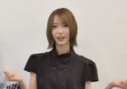 【画像】弓木奈於さん(27)ミニスカ太ももで我々を興奮させにかかるwww