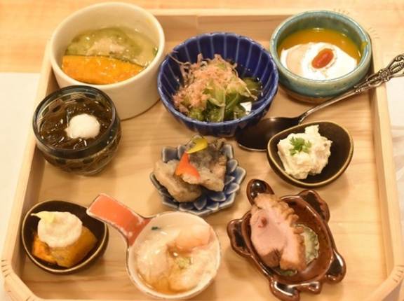 【町田ランチ】今年オープン！鶴川香山園の古民家レストラン「桜梅桃李（おうばいとうり）」でランチ忘年会♬（記事下にPR含）