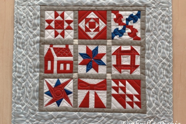 ❣️パッチワークキルト❣️リバーシブル　バラ　水玉　チェック ❣️パッチワークキルト❣️リバーシブル バラ 水玉 チェック