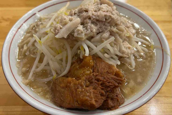 ラーメン ✨GW営業日のお知らせ✨ 4/26(土) 11:00〜15:00(Lo.14:30) 17:30