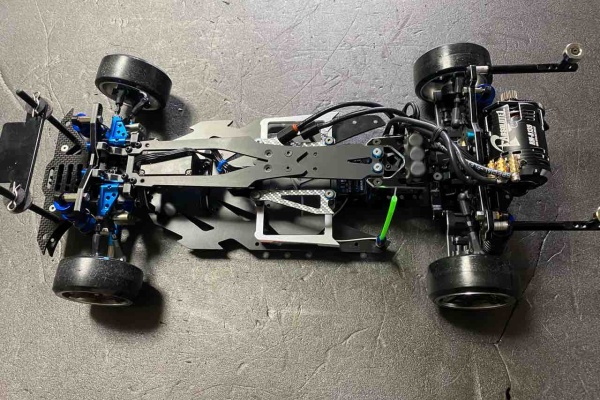 YD2-S 改造シャーシ 破格 (ボディ,モーター,アンプ,サーボ付き) RWDドリフトカー YD-2ZX ブラックバージョン - ラジコンカー・RC