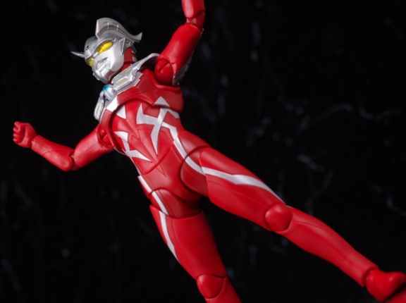 S.H.フィギュアーツ ウルトラマンゼロ ワイルドバースト レビュー