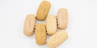 不幸があって急遽旅行に行けず私以外の友達6人で旅行に行った。後日お土産もらったんだけどさ…