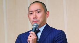 降旗学「海老蔵よ、嫁が死にそうになったくらいで取材自粛要請なんておかしいだろ。もう２度と息子の取材しなくなってもいいのか？」