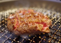 焼肉の敵「お、肉来たな！全部網に乗せるぞ！」