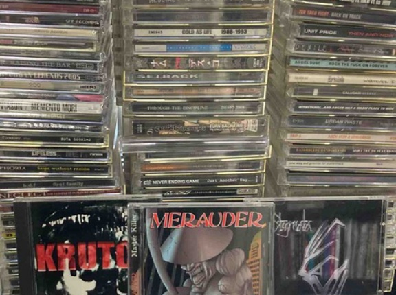 NYHCやMELODICを中心に中古CDが大量に入荷!!
