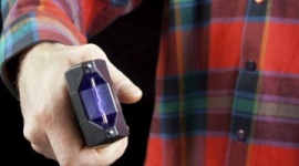 【ドイツ】移民急増で「社会的不安感」高まる…スタンガン・催涙ガスなど護身用アイテムに注文殺到