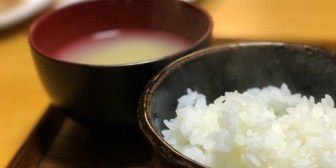 【報告者がキチ】「若いんだからもっと食べれるでしょ？遠慮しなくていいのよ」と勧めても娘の旦那が食べてくれません