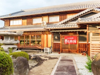 【守口】守口に最近できた観光旅館「優勝館」はこんな感じ！料理めっちゃ豪華で檜風呂に日本庭園もある