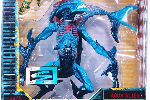 ●エイリアン フィギュア セット ニューボーン ウォーリアー ケナー ハズブロ Amazon.com: Hasbro Signature Series Alien Resurrection