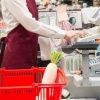 消費減税「システム改修に1年」、27年秋以降か