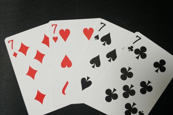 少人数から大人数で楽しめるトランプゲーム紹介所
