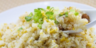 俺の作った飯を食べた嫁が「なにこれ！めちゃくちゃまずいじゃん！こんなもの！」と俺に皿ごと投げつけてきた。→義母と義父を呼んで…