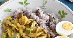切り干し大根としめじの和風味噌カレー&さつまいもの塩麹煮【腸活レシピ】