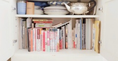 増え続ける紅茶の本。減らさず「まとめる収納」に変えました