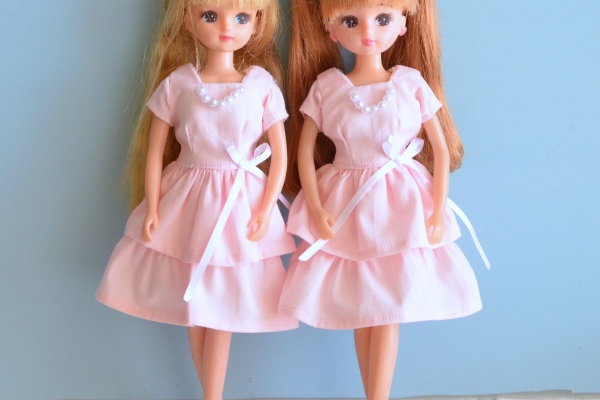 4496 ゆきりん　リカちゃん　服　ハンドメイド　22cmドール服 22cmドールサイズのコート/「フェルトでつくるリカちゃん手縫服 オール