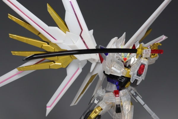 【2025秋冬新作】 ストライクフリーダム クリアカラー&ガンダムダブルオーダイバー ロボット