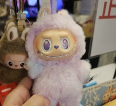 【沖縄】海外で人気沸騰中のキャラクターラブブが買えるお店